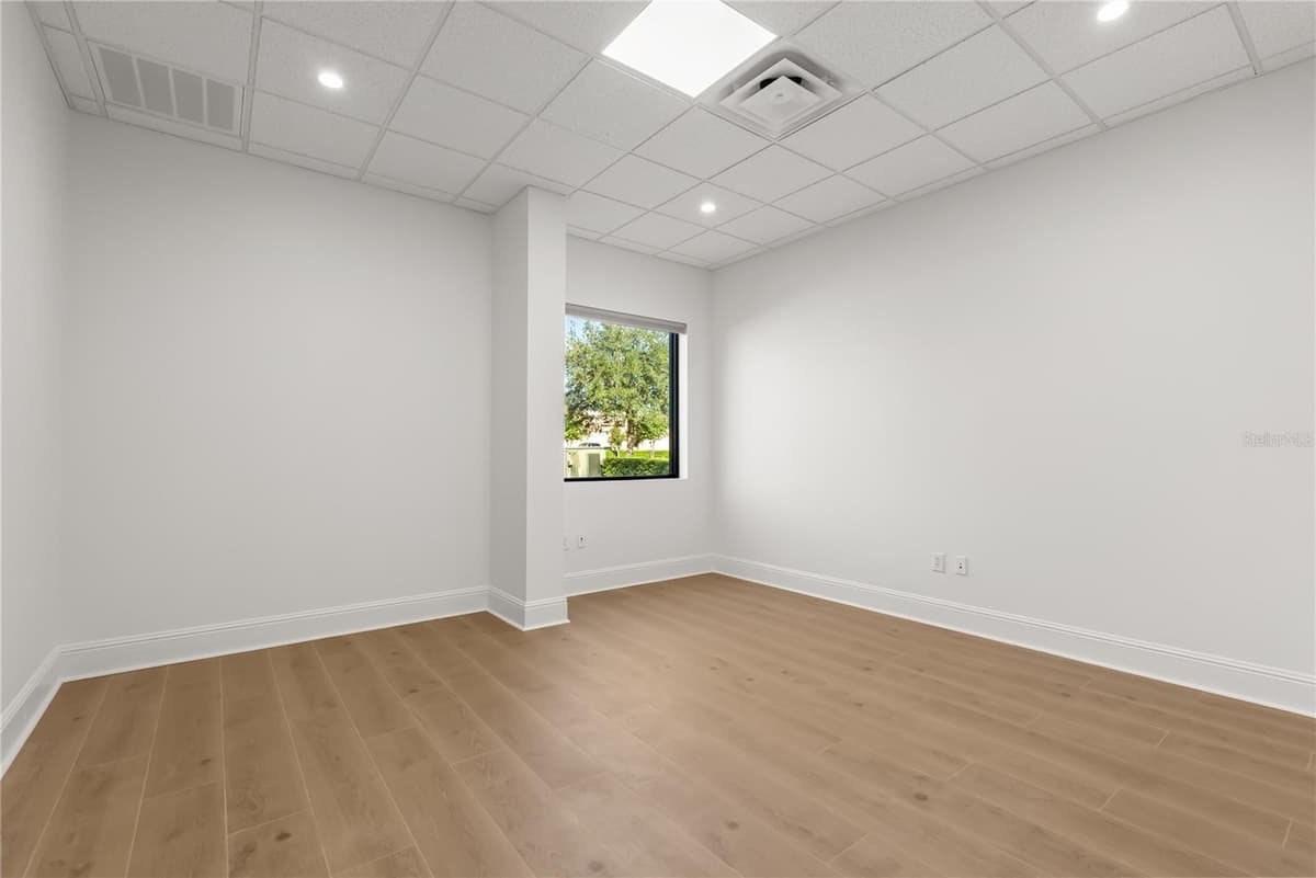 201 SPECIALTY POINT — photo 13 of 24
