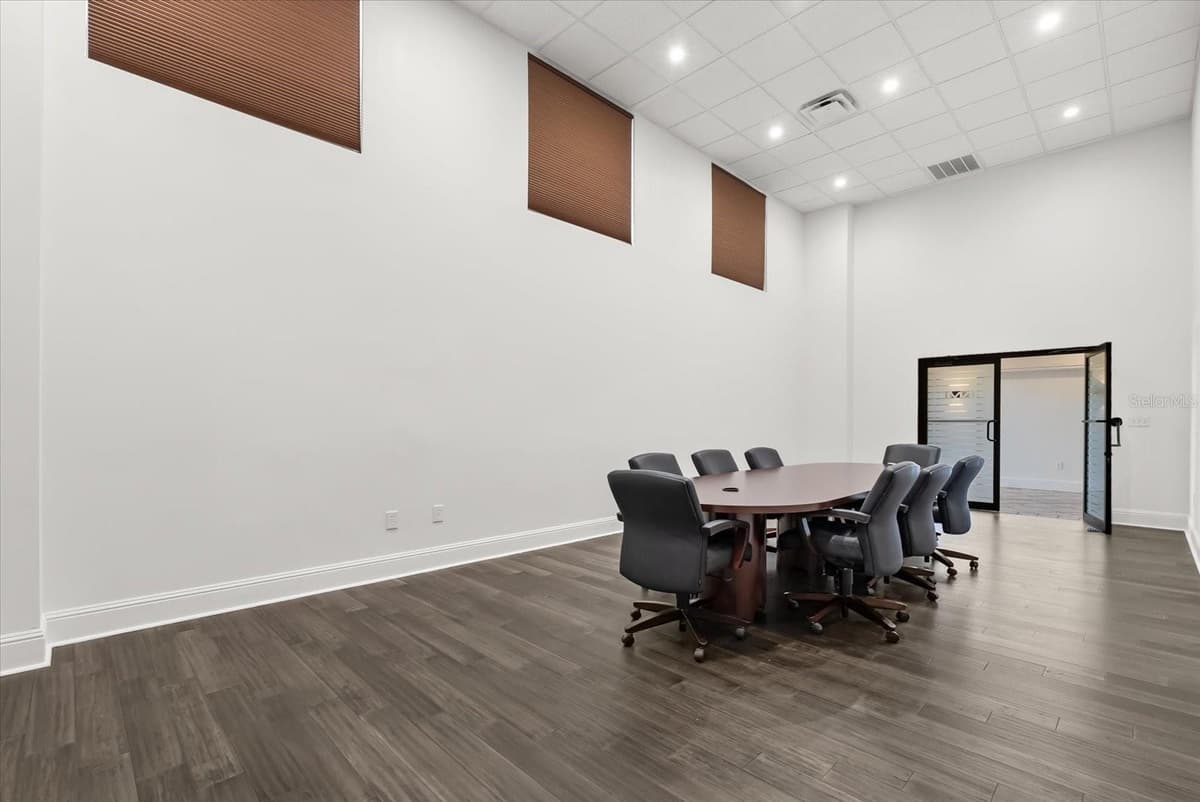 201 SPECIALTY POINT — photo 8 of 24