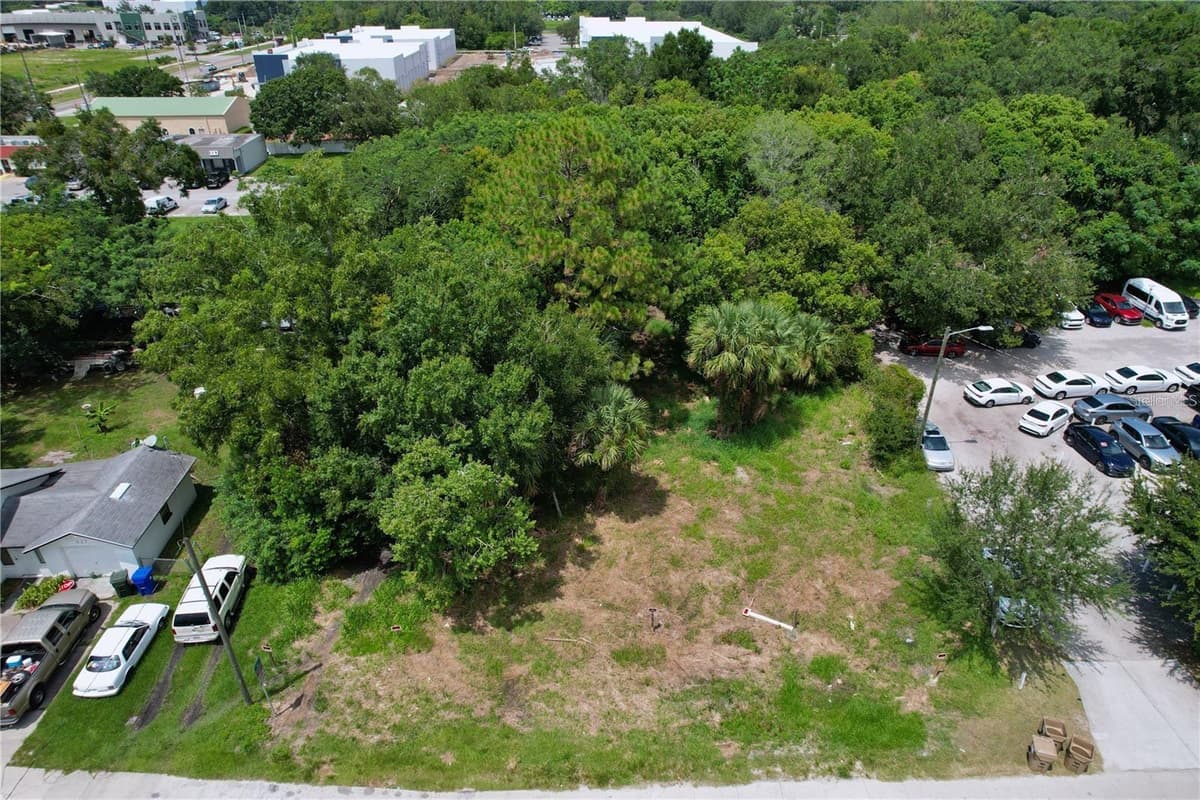 319 SILVER STAR ROAD — photo 5 of 24