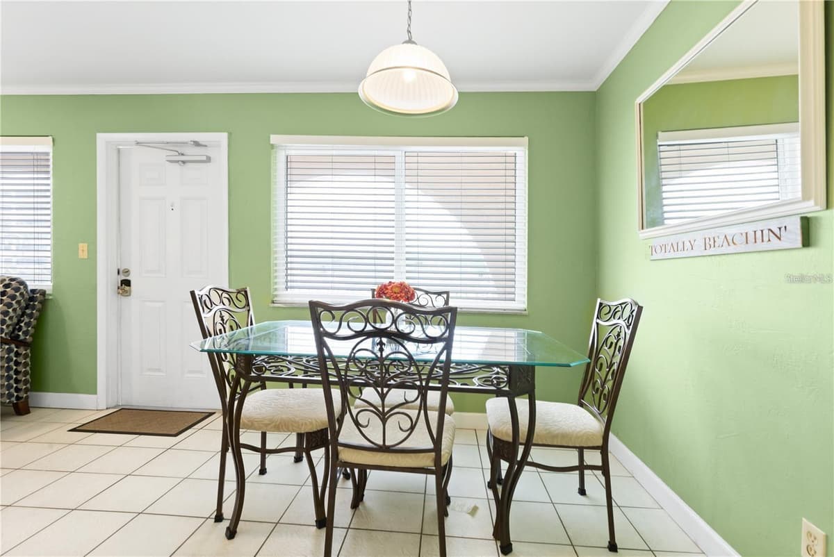 17300 GULF BOULEVARD — photo 7 of 15
