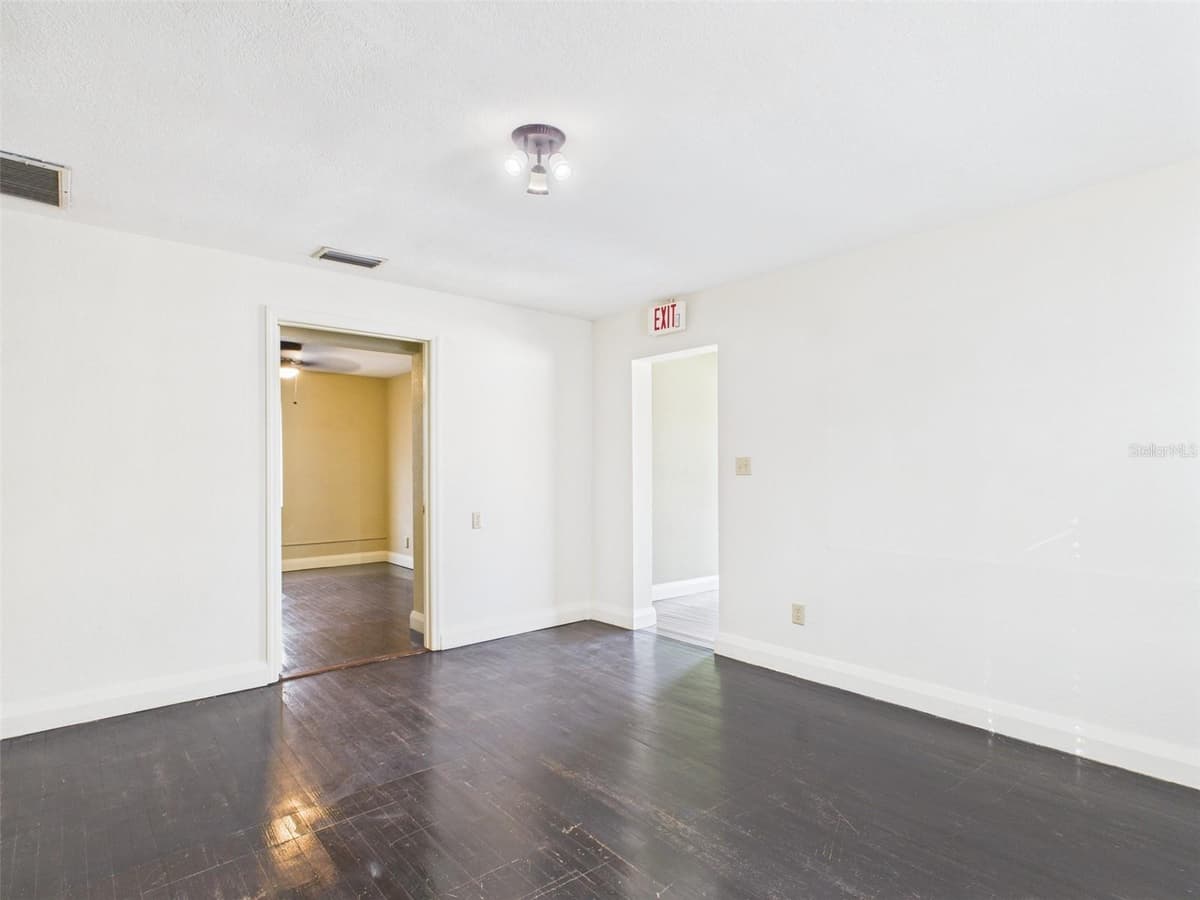 318 1ST STREET — photo 3 of 25