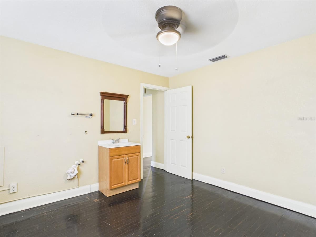 318 1ST STREET — photo 14 of 25