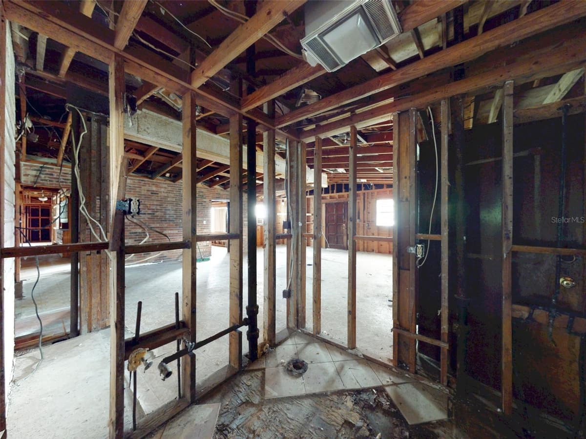 120 RAILROAD AVENUE — photo 46 of 46