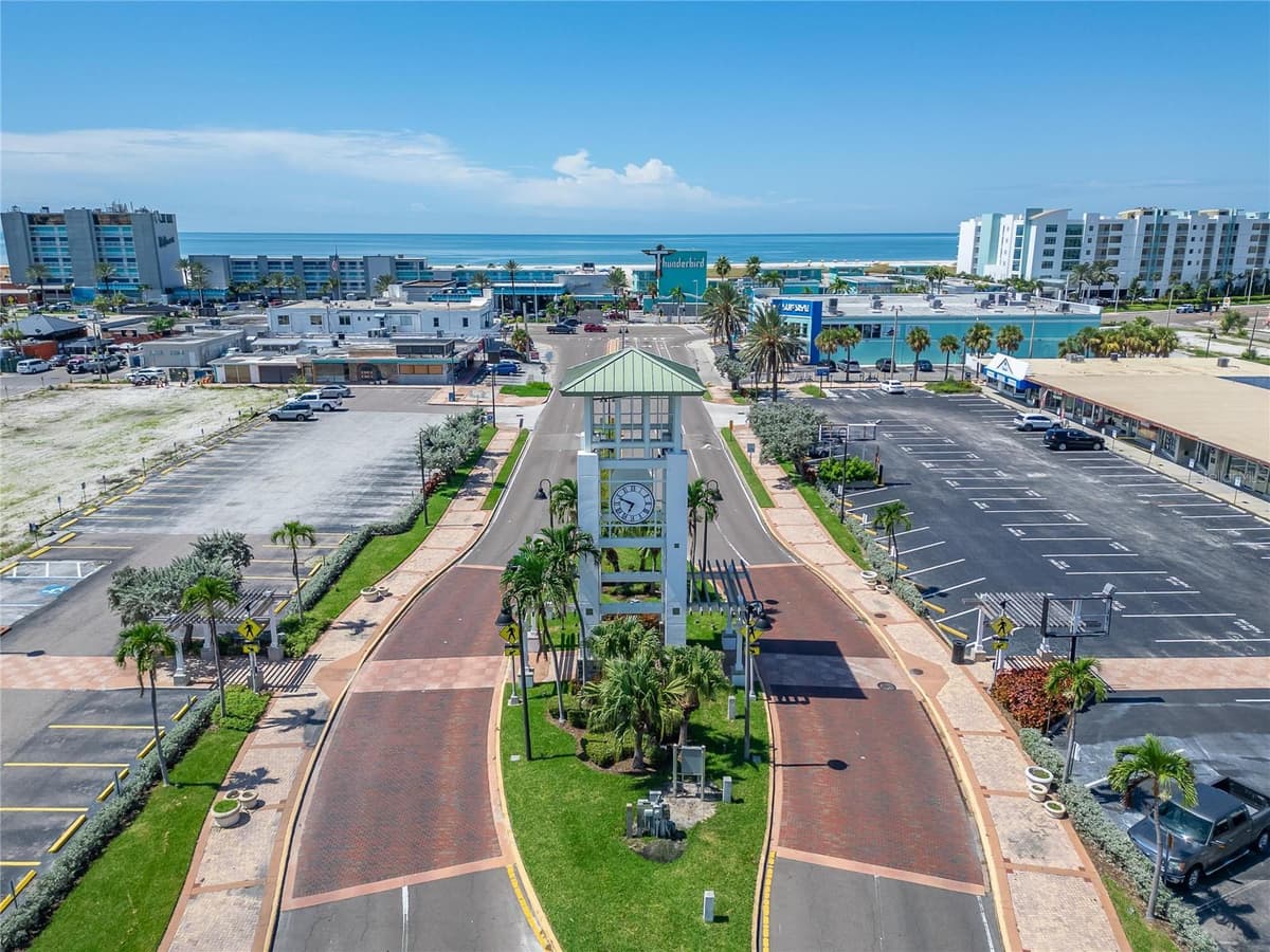 10178 GULF BOULEVARD — photo 18 of 26
