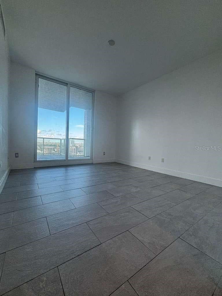 315 3RD AVENUE — photo 6 of 11