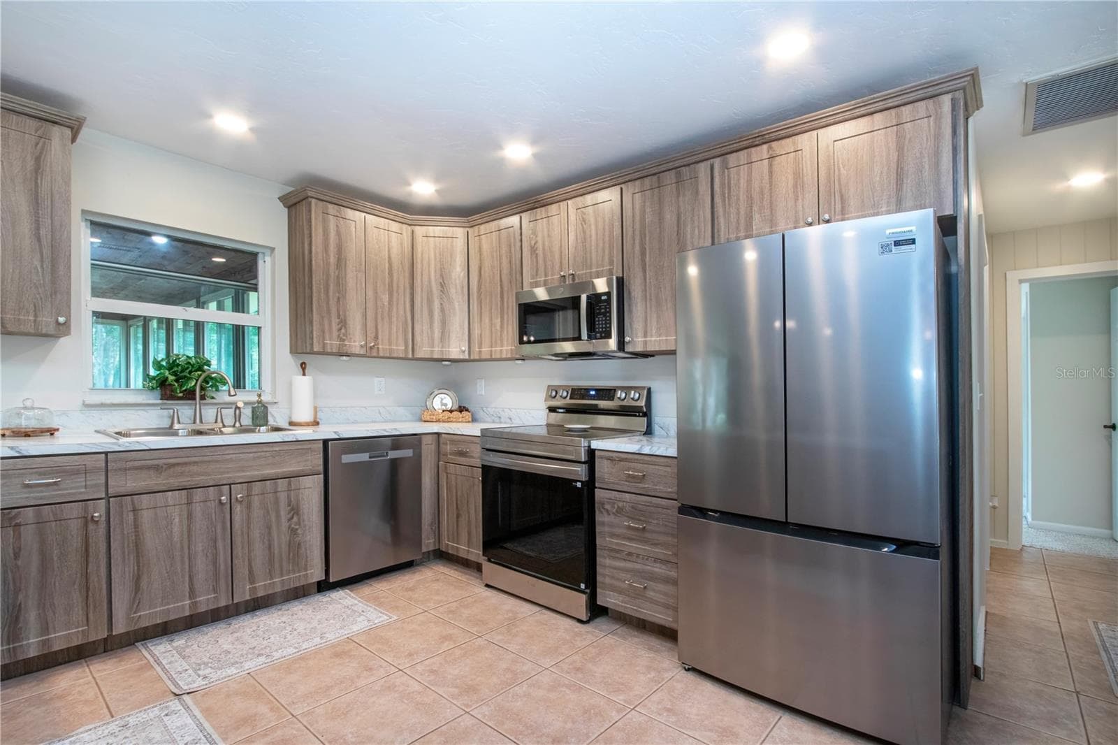 2205 BUTCH CASSIDY TRAIL — photo 16 of 51