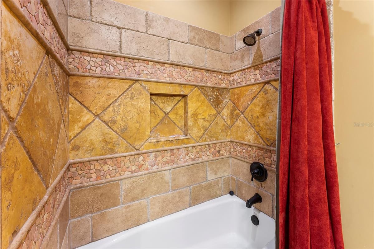 8289 COLEE COVE ROAD — photo 41 of 88