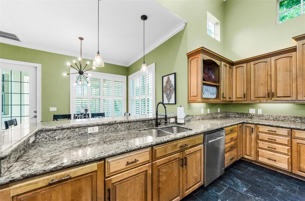 3143 PINEVIEW DRIVE — photo 20 of 93