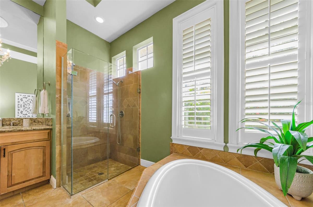3143 PINEVIEW DRIVE — photo 38 of 93