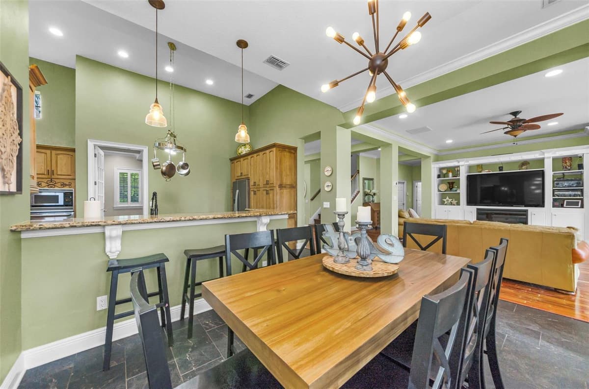 3143 PINEVIEW DRIVE — photo 15 of 93