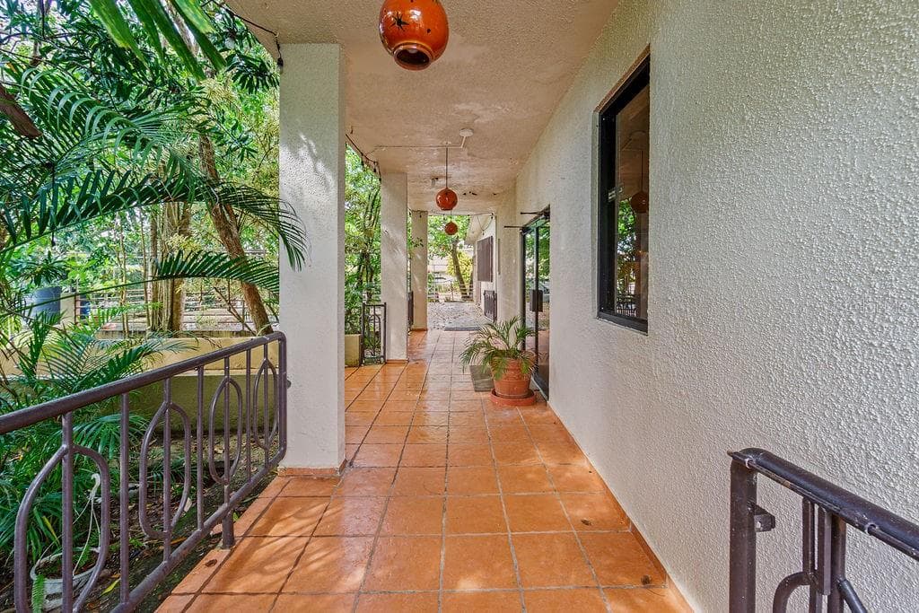 690 LOS NABORIAS STREET — photo 32 of 34