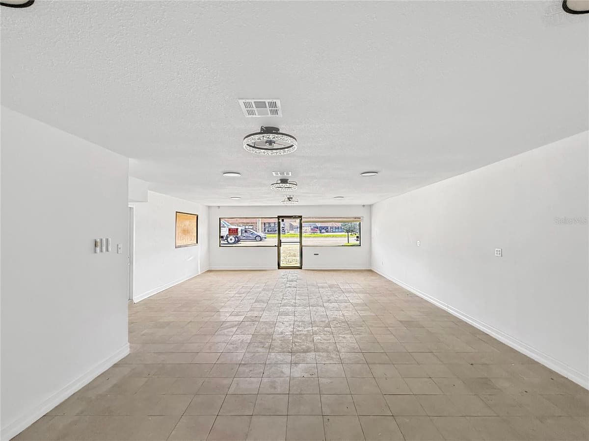 1130 RONALD REAGAN BOULEVARD — photo 5 of 11