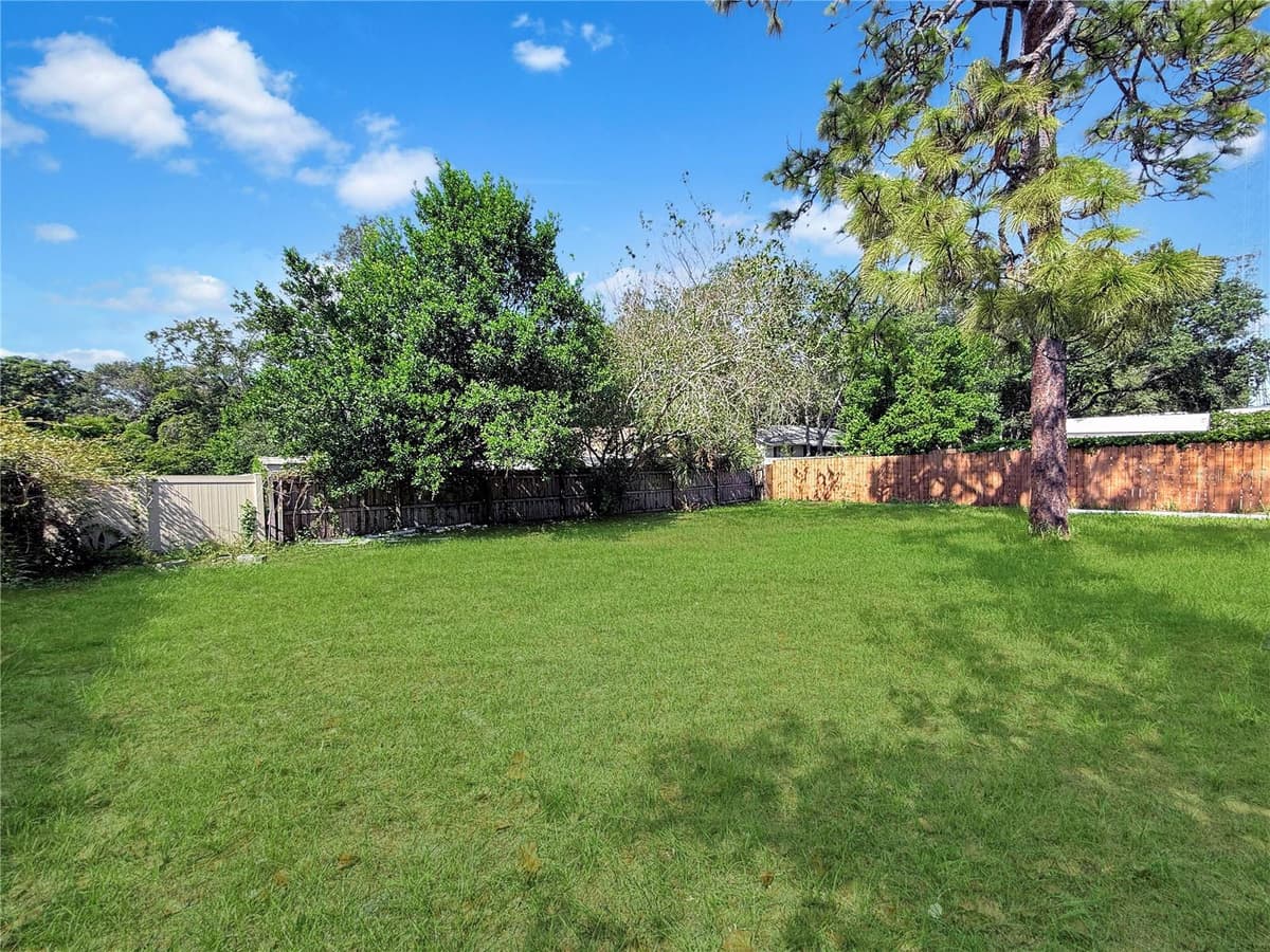 1130 RONALD REAGAN BOULEVARD — photo 3 of 11