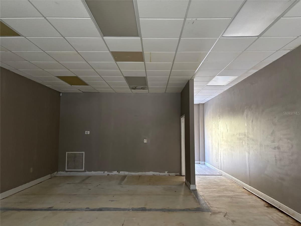 5132 LAND O LAKES BOULEVARD — photo 4 of 13