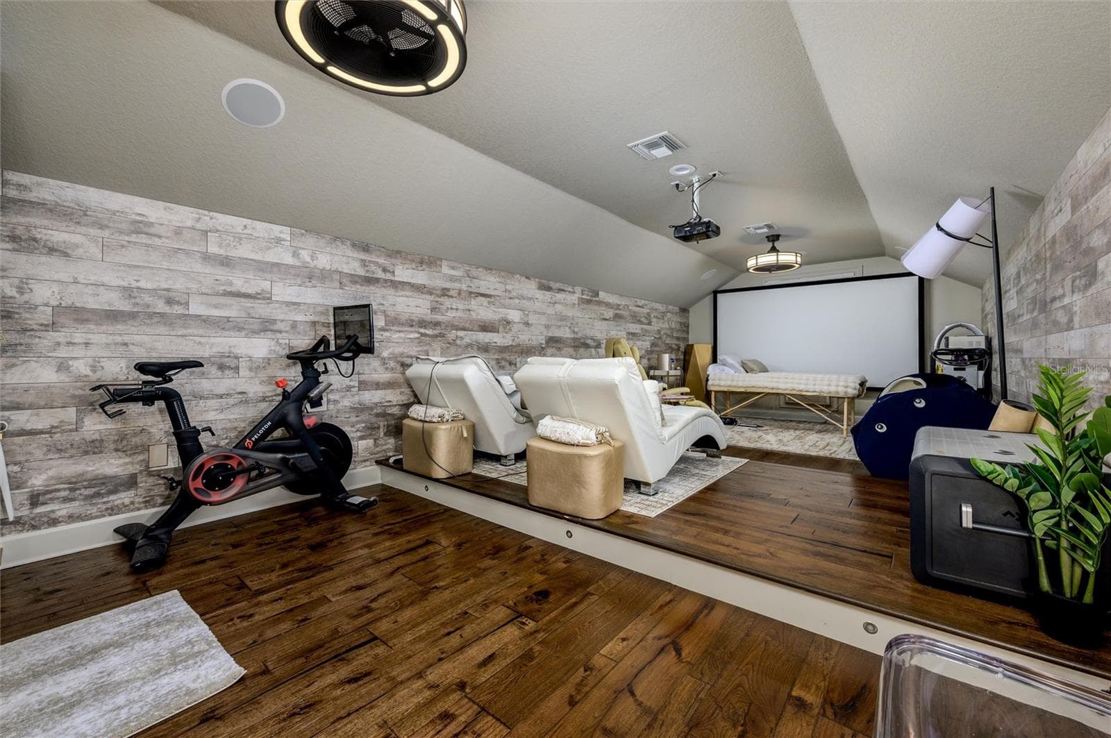 16328 EMERALD COVE DRIVE — photo 36 of 62