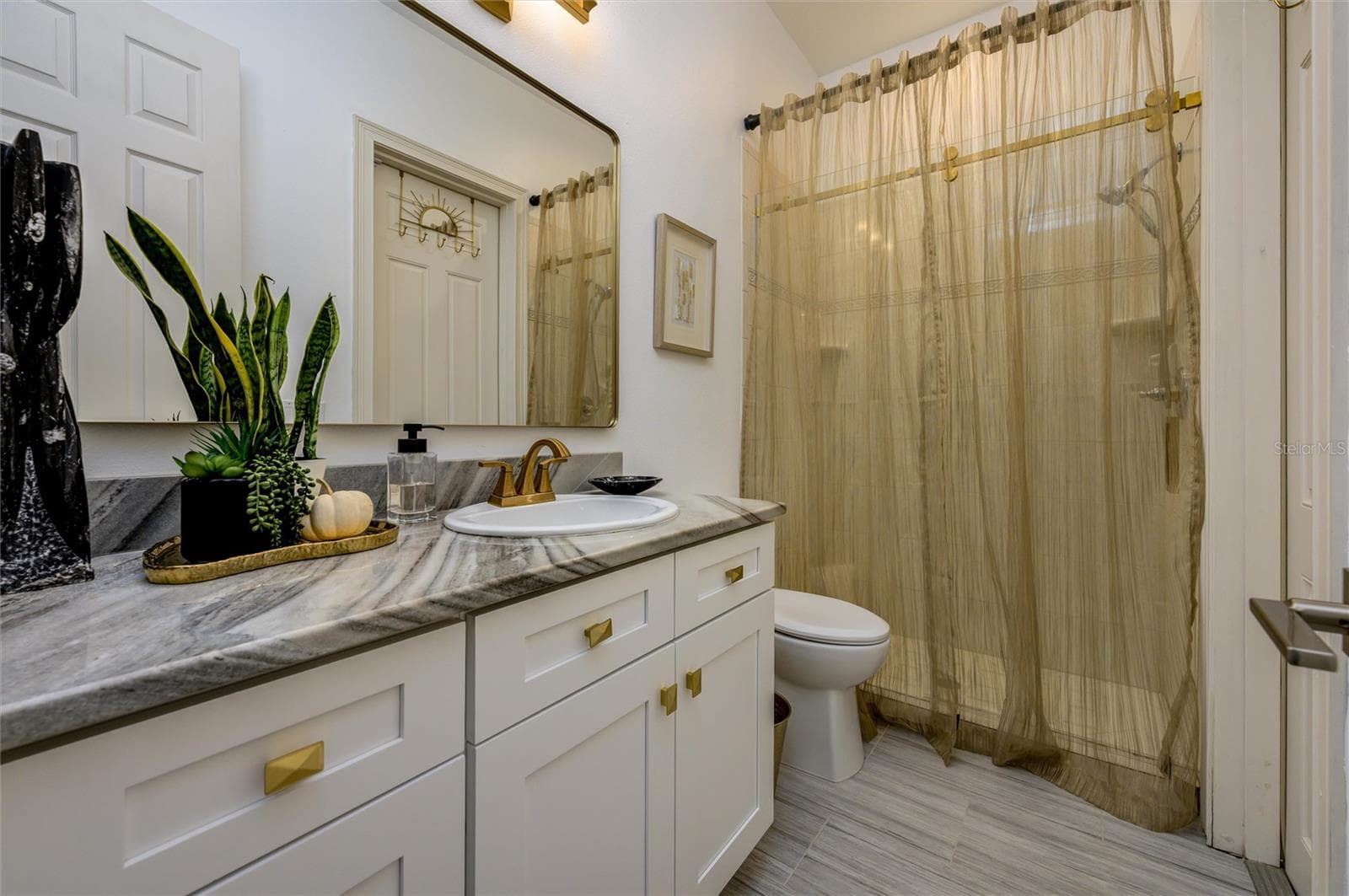 16328 EMERALD COVE DRIVE — photo 32 of 62