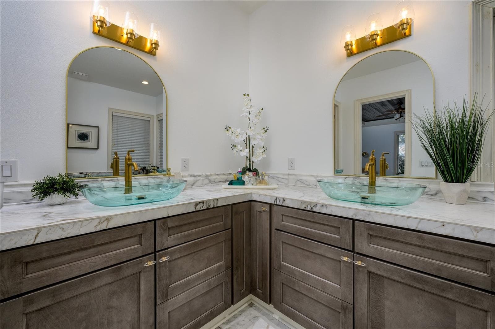 16328 EMERALD COVE DRIVE — photo 23 of 62