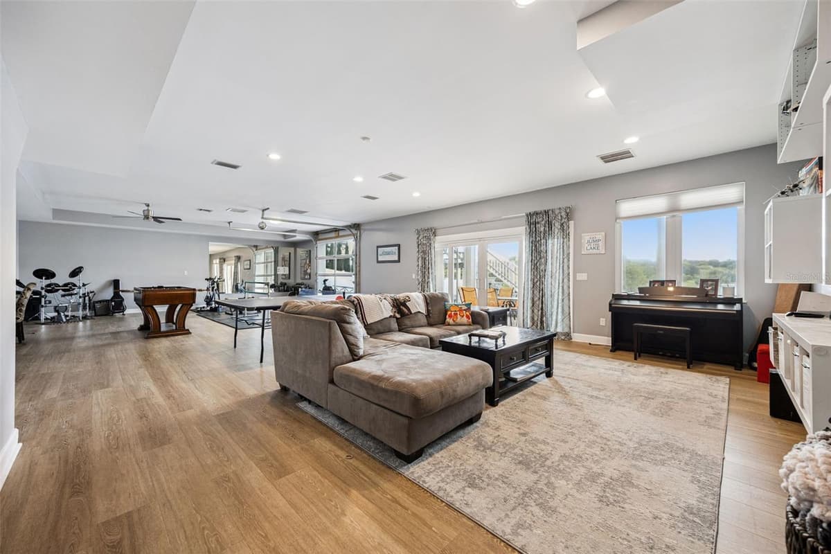 16909 FLORENCE VIEW DRIVE — photo 32 of 65