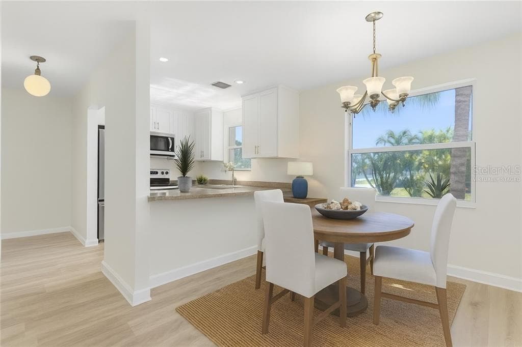 38 VISTA GARDENS TRAIL — photo 3 of 31