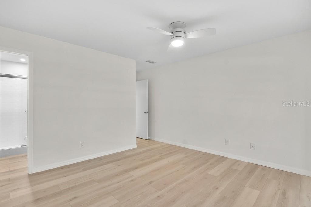 38 VISTA GARDENS TRAIL — photo 12 of 31