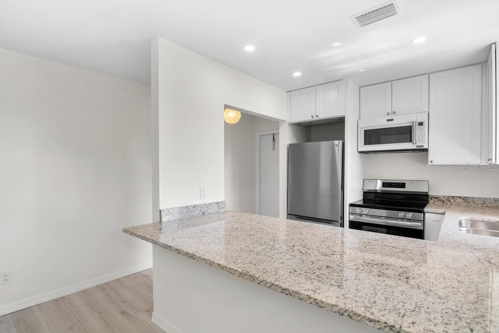 38 VISTA GARDENS TRAIL — photo 5 of 31