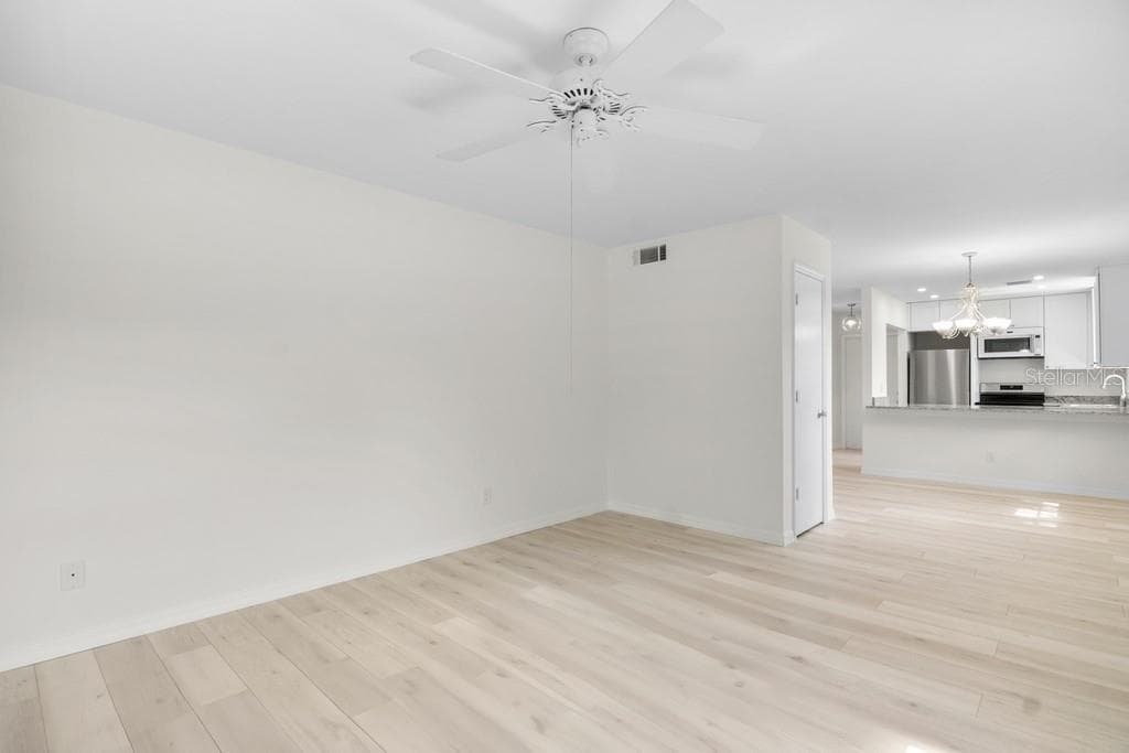 38 VISTA GARDENS TRAIL — photo 10 of 31