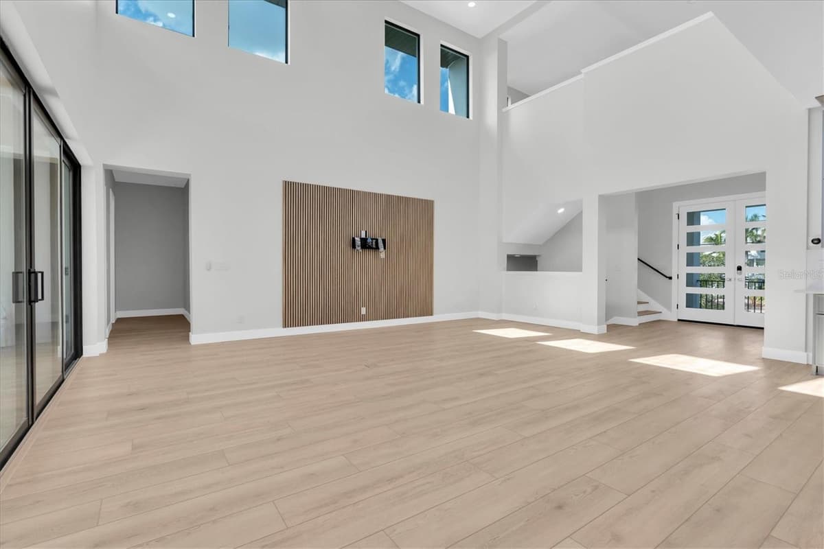 5966 BAYVIEW CIRCLE — photo 12 of 57