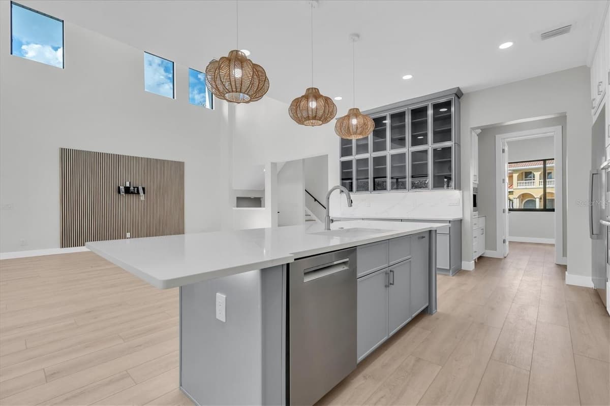 5966 BAYVIEW CIRCLE — photo 19 of 57
