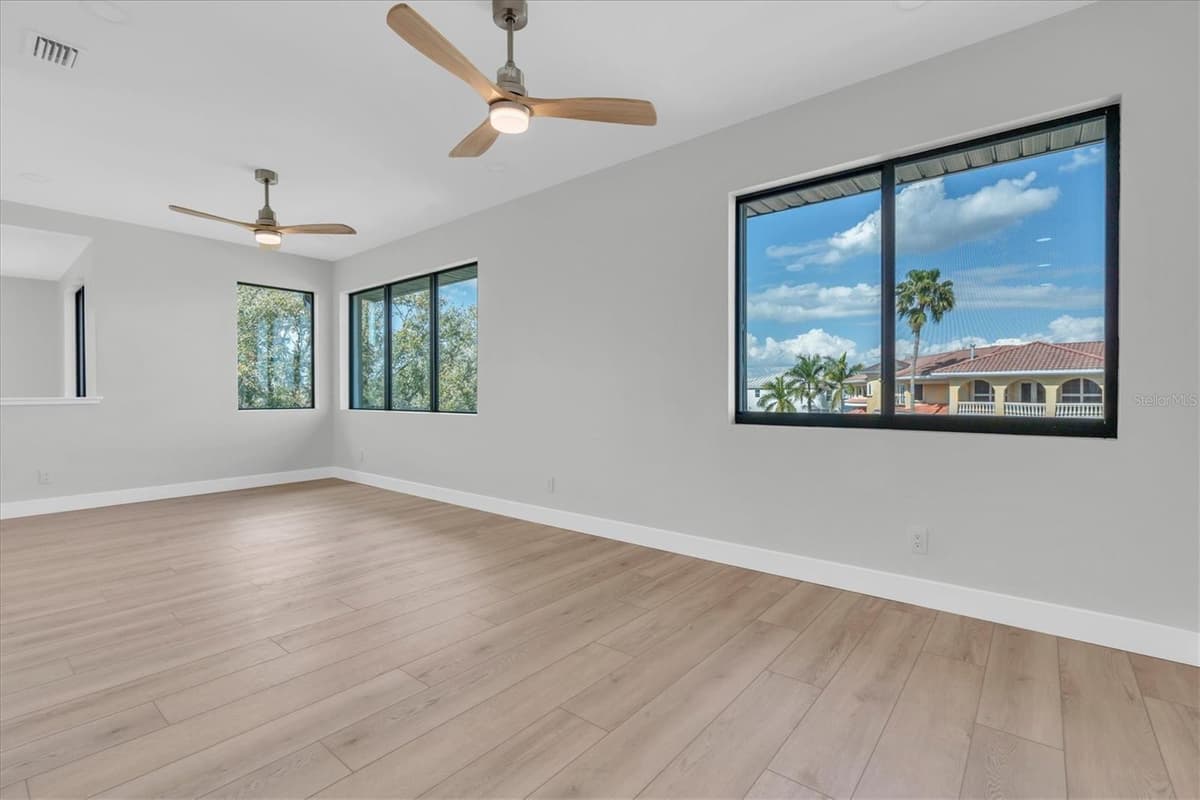 5966 BAYVIEW CIRCLE — photo 33 of 57