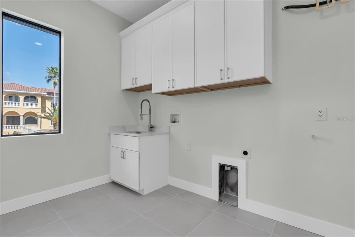 5966 BAYVIEW CIRCLE — photo 50 of 57