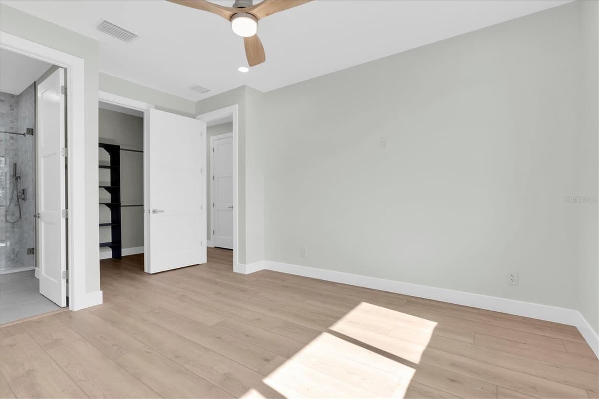 5966 BAYVIEW CIRCLE — photo 42 of 57