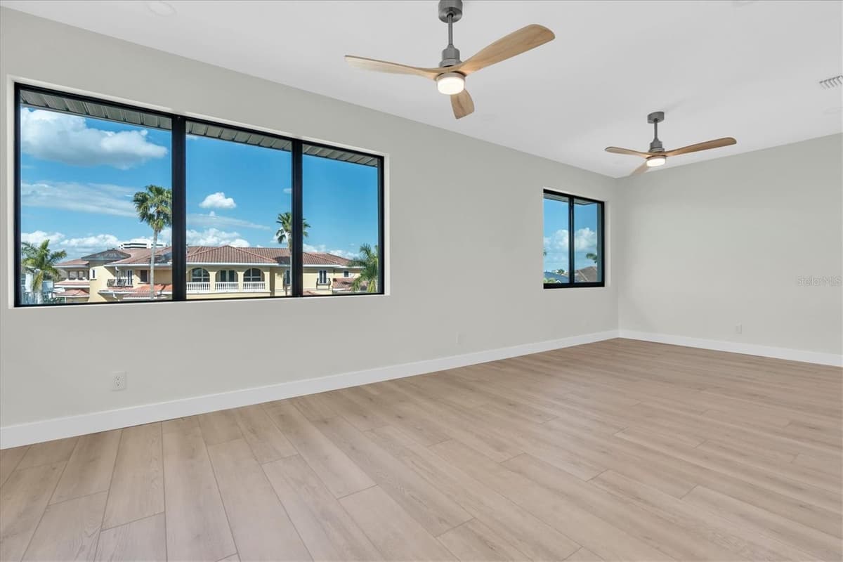 5966 BAYVIEW CIRCLE — photo 31 of 57