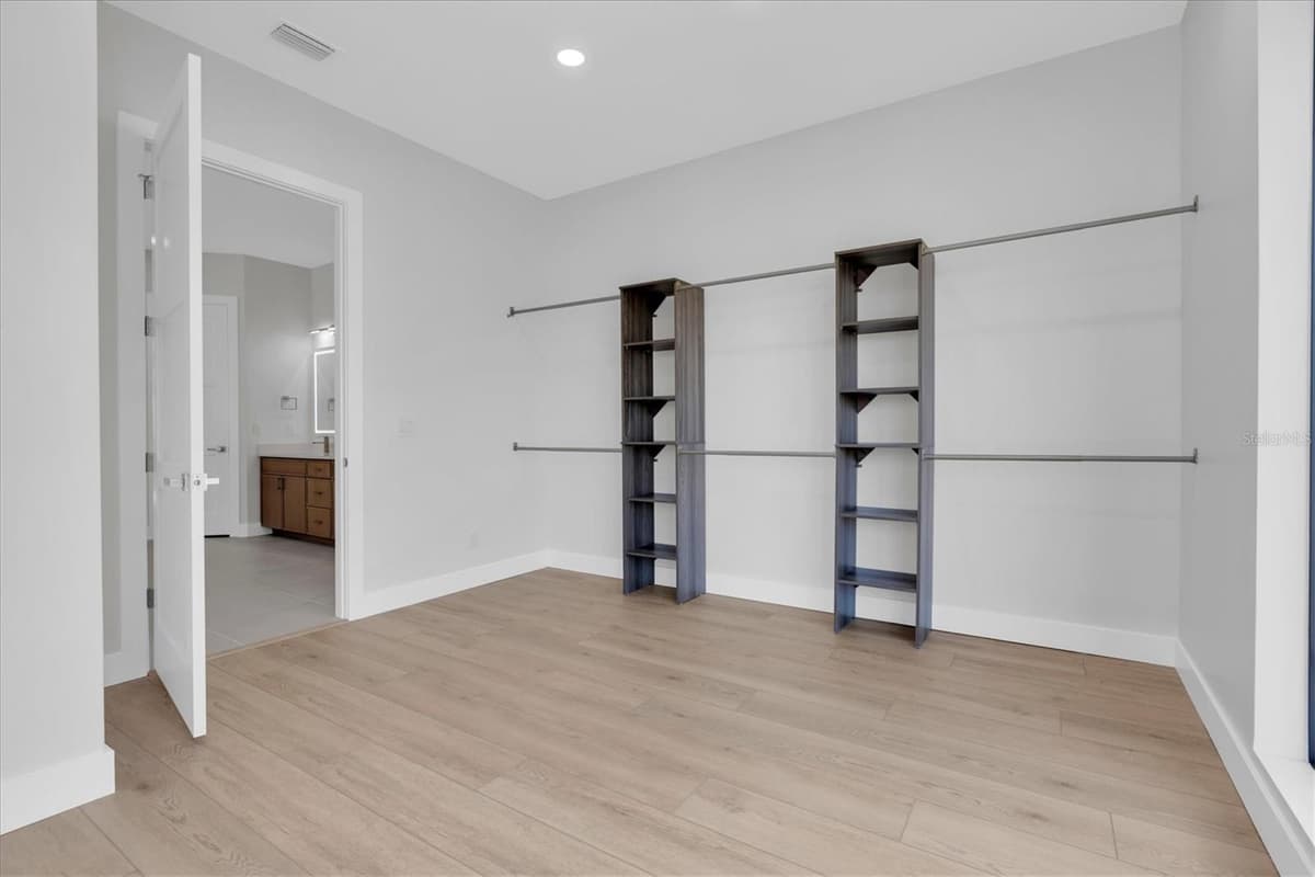 5966 BAYVIEW CIRCLE — photo 29 of 57