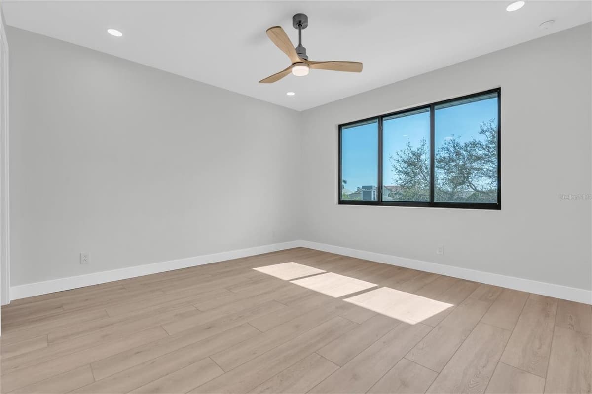 5966 BAYVIEW CIRCLE — photo 38 of 57