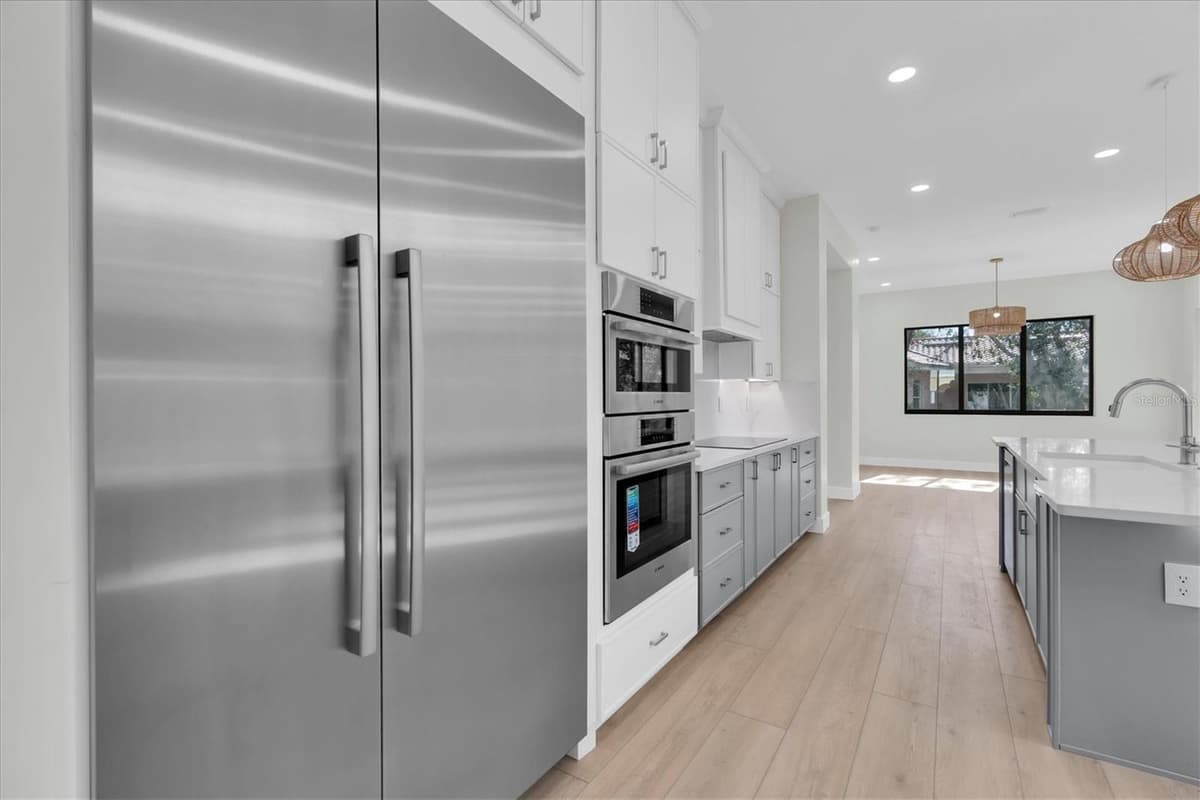 5966 BAYVIEW CIRCLE — photo 18 of 57