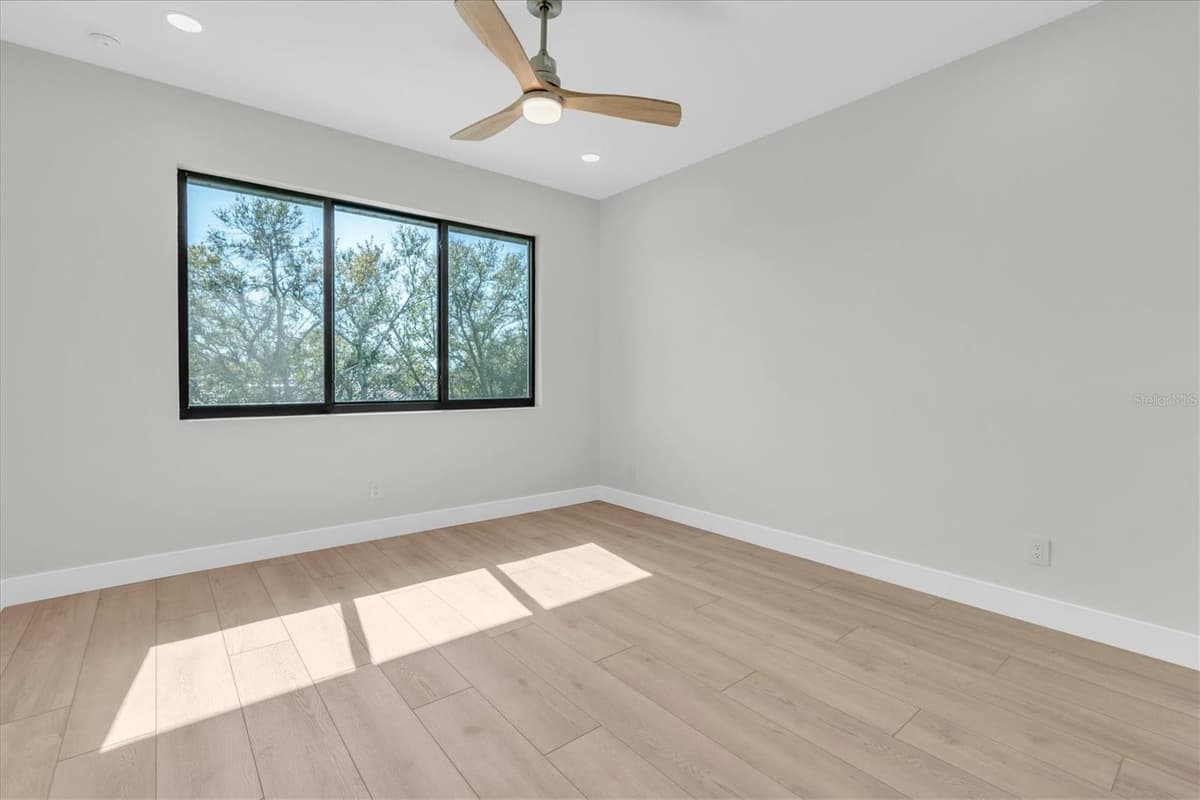 5966 BAYVIEW CIRCLE — photo 41 of 57