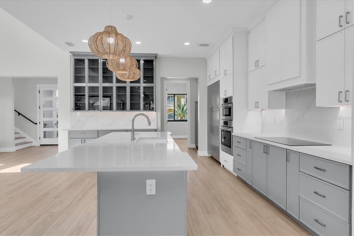 5966 BAYVIEW CIRCLE — photo 17 of 57