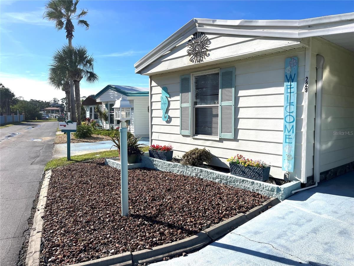 229 STARBOARD DRIVE — photo 1 of 31