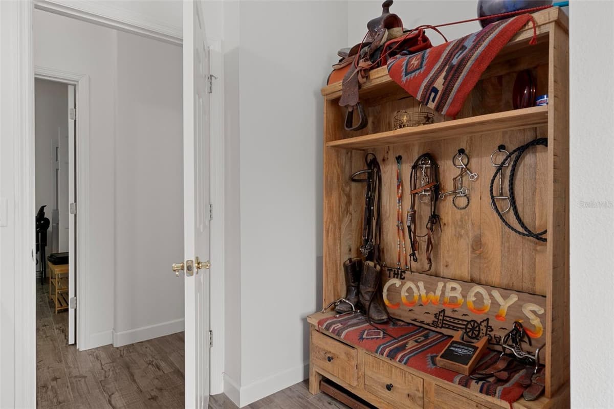 4202 PONY DRIVE — photo 19 of 66