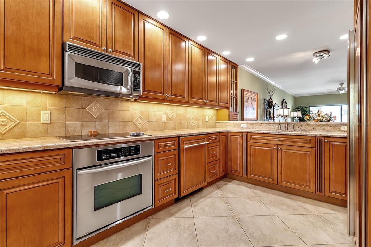 3840 MARINERS WAY — photo 8 of 33