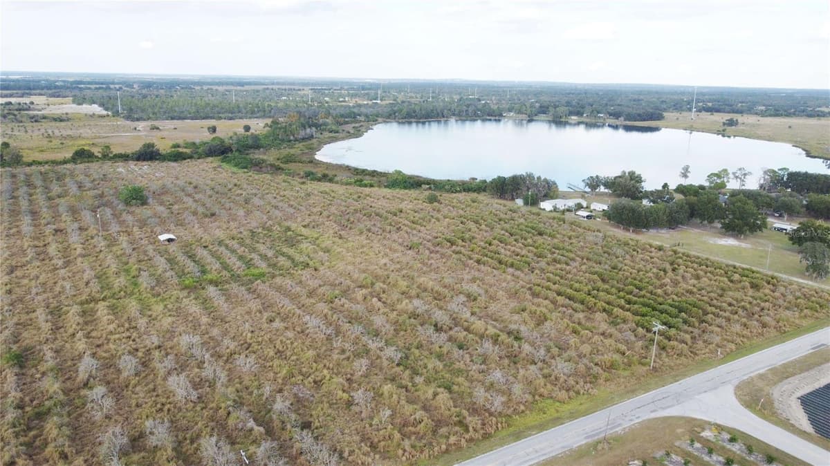 7630 LAKE BUFFUM ROAD — photo 8 of 14
