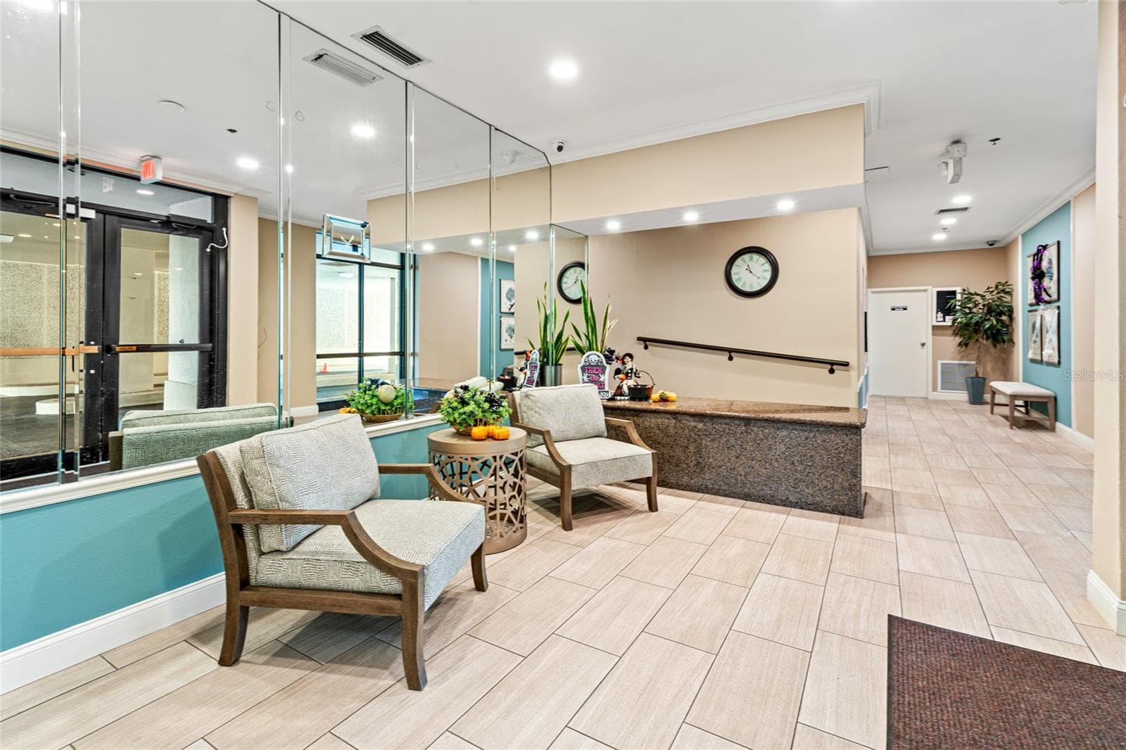 5396 GULF BOULEVARD — photo 6 of 49