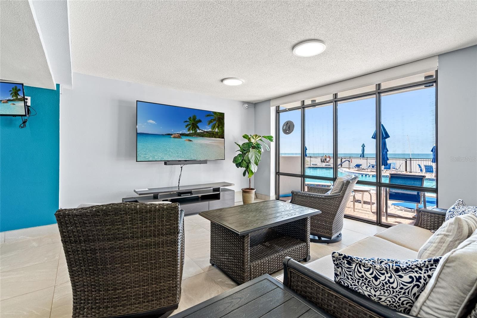 5396 GULF BOULEVARD — photo 37 of 49