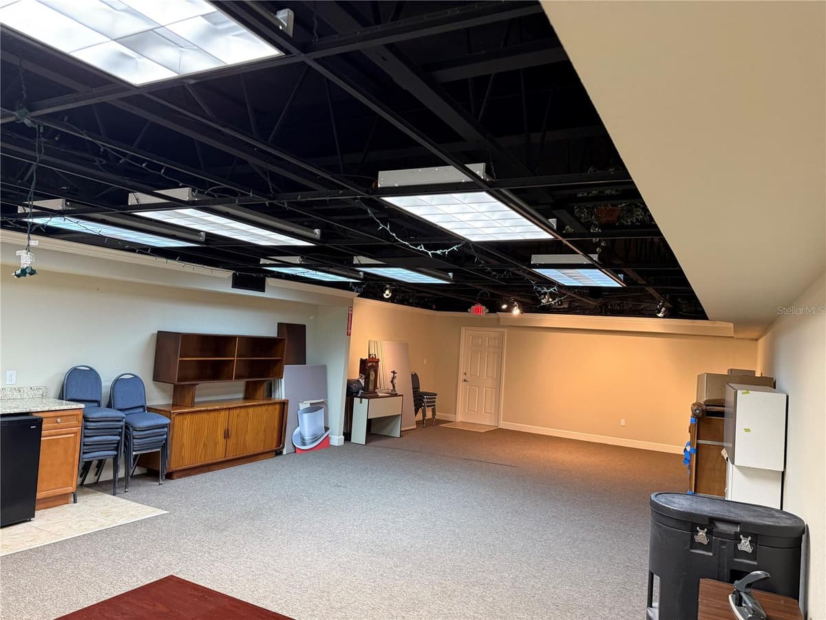 221 STATE ROAD 434 — photo 4 of 24