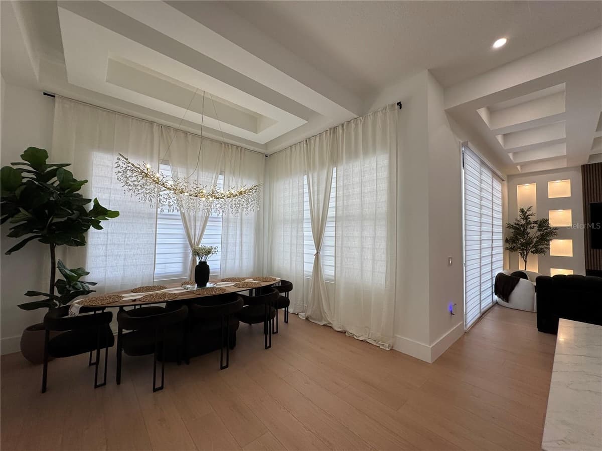 8143 WHEYSTONE DRIVE — photo 16 of 37