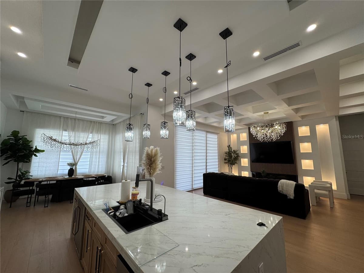 8143 WHEYSTONE DRIVE — photo 12 of 37