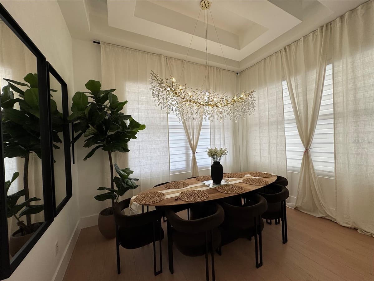 8143 WHEYSTONE DRIVE — photo 15 of 37