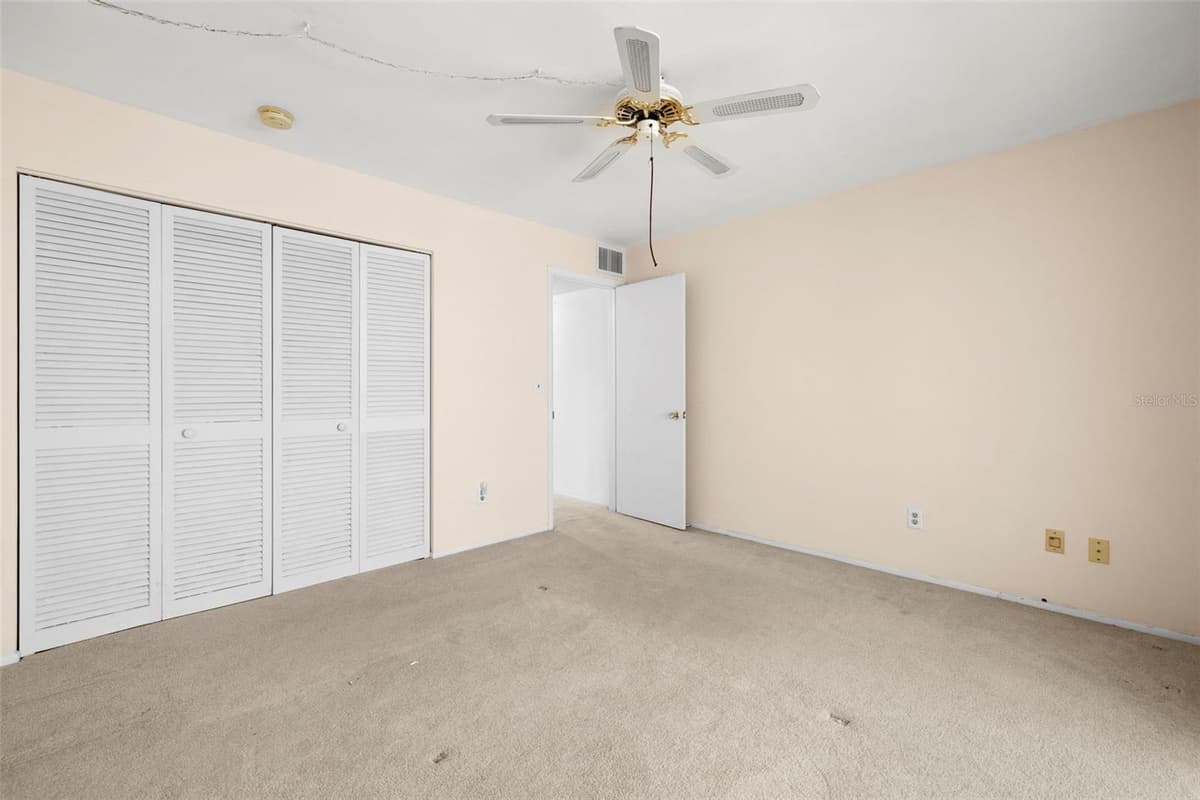 400 GLENNES LANE — photo 19 of 52