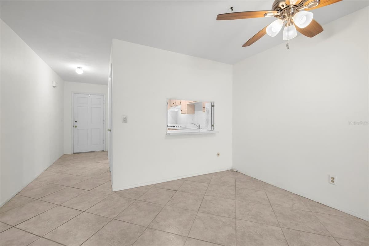 400 GLENNES LANE — photo 9 of 52