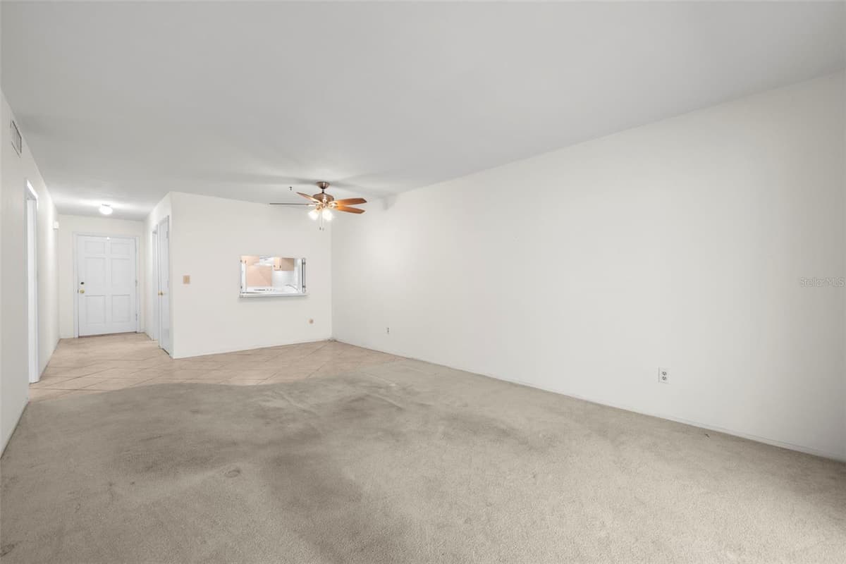 400 GLENNES LANE — photo 8 of 52